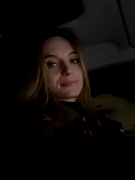 roouse – webcam model profile photo Image 17