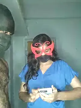 roouse – webcam model profile photo Image 8