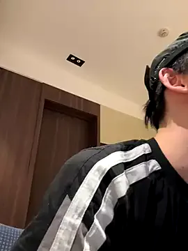 Yui-Ch – webcam model profile photo Image 12