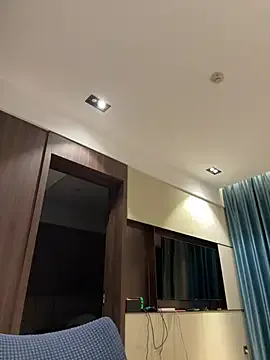 Yui-Ch – webcam model profile photo Image 6