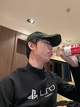 Yui-Ch – webcam model profile photo Image 7