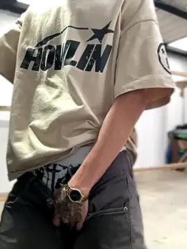 Midwestalpha – webcam model profile photo Image 12