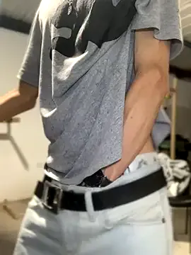 Midwestalpha – webcam model profile photo Image 3