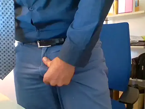 Yui-Ch – webcam model profile photo Image 18