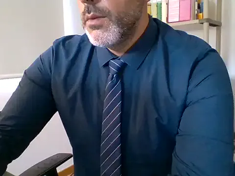 Yui-Ch – webcam model profile photo Image 5