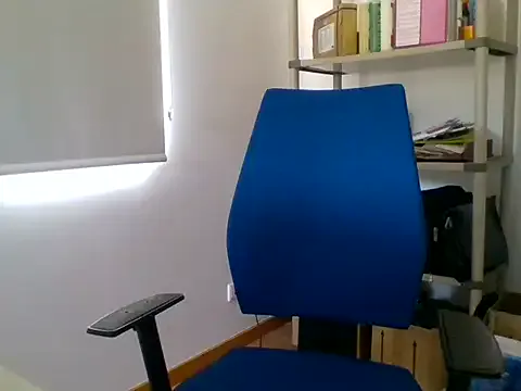 Yui-Ch – webcam model profile photo Image 7