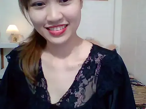 oxo_yuna_oxo – webcam model profile photo Image 12