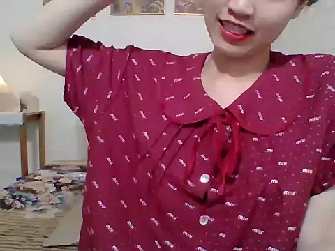 oxo_yuna_oxo – webcam model profile photo Image 8