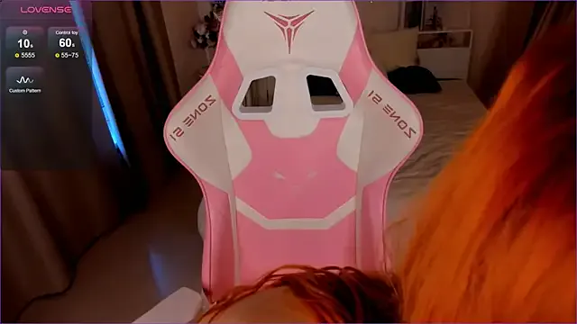 Yasmina – webcam model profile photo Image 10