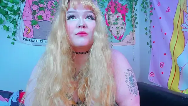 oxo_yuna_oxo – webcam model profile photo Image 3