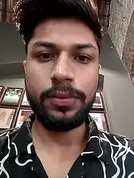 PumaShyXD – webcam model profile photo Image 5