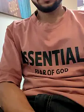 PumaShyXD – webcam model profile photo Image 7