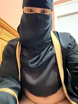 AriaDevin – webcam model profile photo Image 6