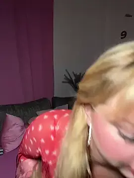 SonY_CaM – webcam model profile photo Image 11