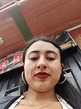 _Sarah-Office1 – webcam model profile photo