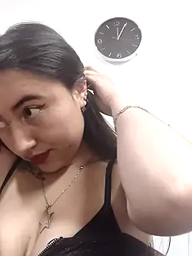 Awesomelusty – webcam model profile photo Image 11