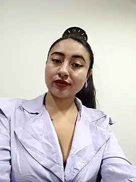 Awesomelusty – webcam model profile photo Image 19