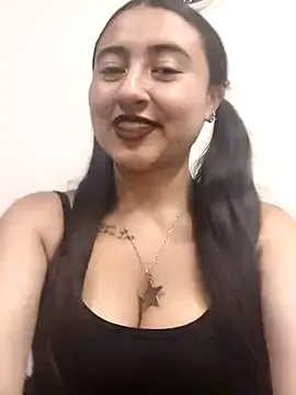 Awesomelusty – webcam model profile photo Image 7