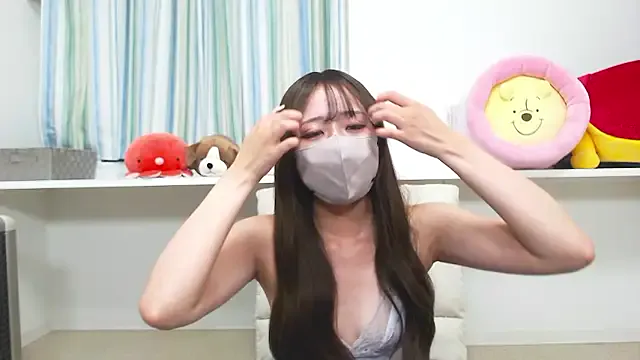 Yui-Ch – webcam model profile photo Image 10