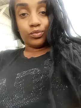 oxo_yuna_oxo – webcam model profile photo Image 7