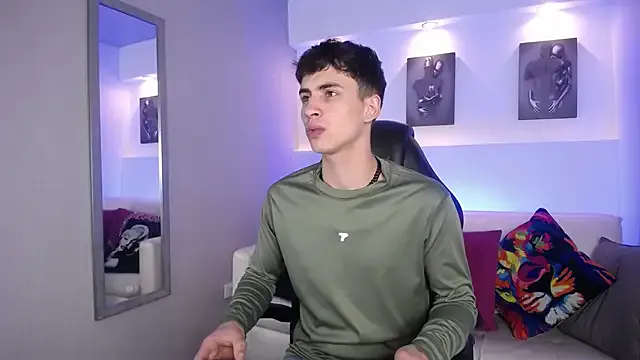 hina_porn – webcam model profile photo Image 13