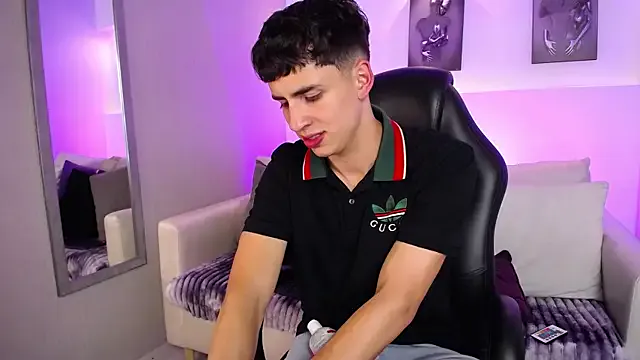 hina_porn – webcam model profile photo Image 8