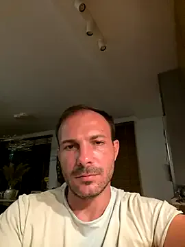 senachinnn – webcam model profile photo Image 5