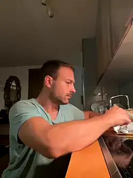 senachinnn – webcam model profile photo Image 6