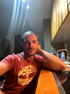 senachinnn – webcam model profile photo Image 9