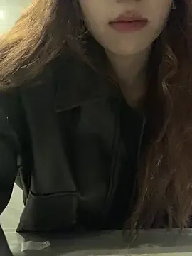 IsabellaUmber – webcam model profile photo Image 2