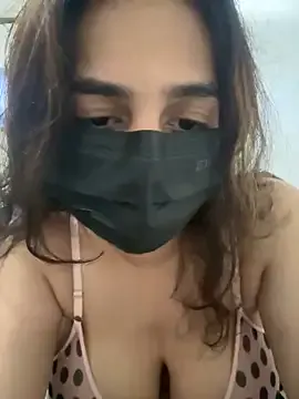 NANA_7 – webcam model profile photo Image 10