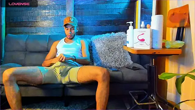 maataaan – webcam model profile photo Image 18