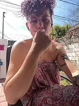 roouse – webcam model profile photo Image 16