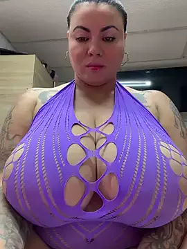 alicia_squirt_big Image 9
