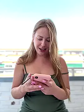 ManaMi-maru – webcam model profile photo Image 7