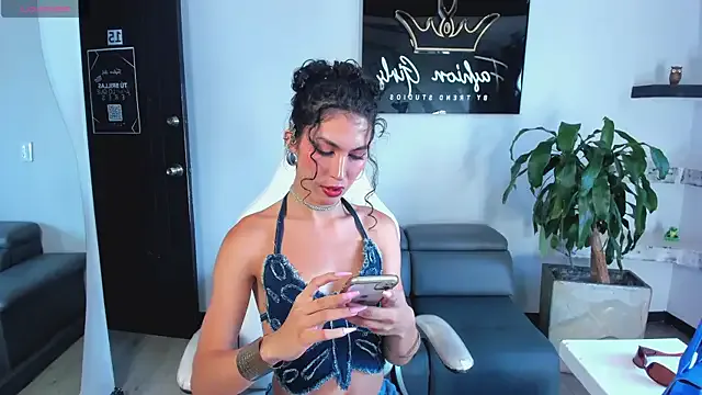 stefania_lerner – webcam model profile photo Image 6