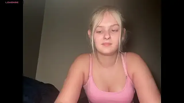 cana5522 – webcam model profile photo Image 4