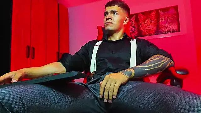 maataaan – webcam model profile photo Image 11