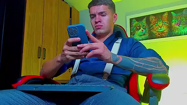 maataaan – webcam model profile photo Image 18