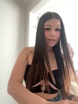 Alyshanon18 Image 17
