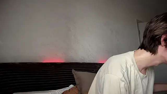 oxo_yuna_oxo – webcam model profile photo Image 9