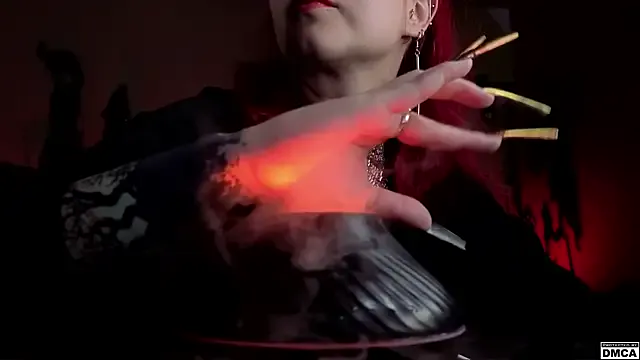 oxo_yuna_oxo – webcam model profile photo Image 16