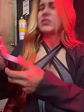 oxo_yuna_oxo – webcam model profile photo Image 14