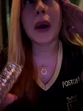 oxo_yuna_oxo – webcam model profile photo Image 5