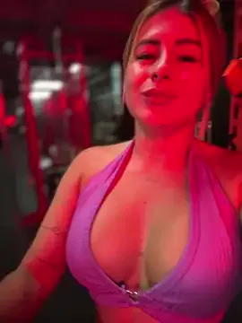 oxo_yuna_oxo – webcam model profile photo Image 6