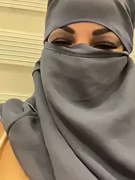 NANA_7 – webcam model profile photo Image 2