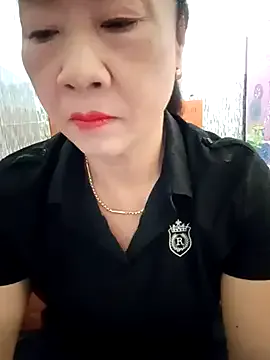 oxo_yuna_oxo – webcam model profile photo Image 2