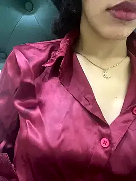 oxo_yuna_oxo – webcam model profile photo Image 10