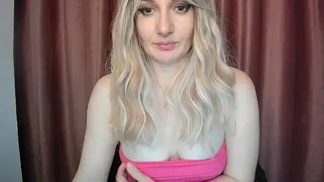 oxo_yuna_oxo – webcam model profile photo Image 18