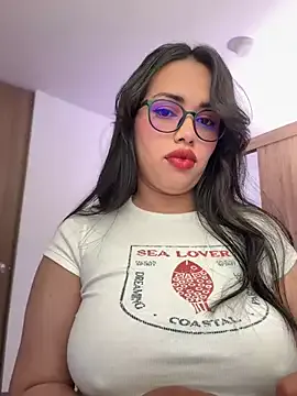 andra_rose Image 14